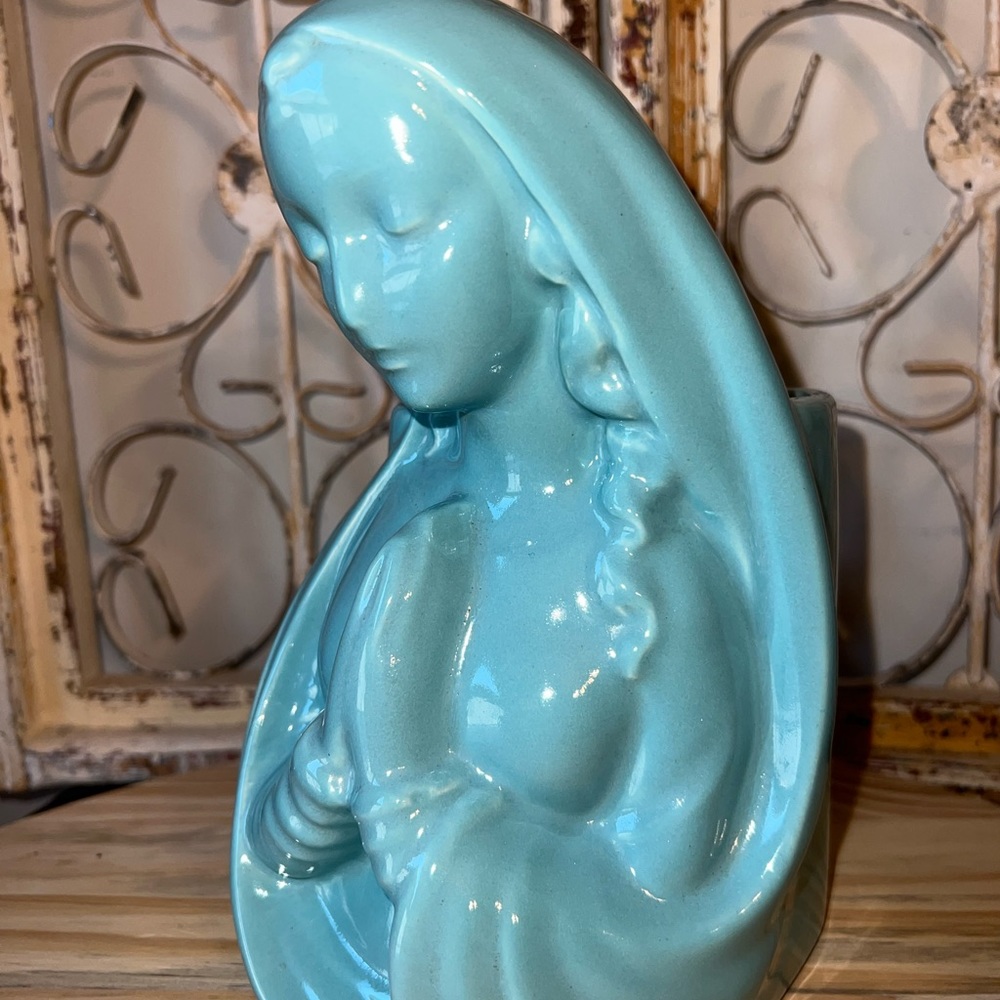 Haeger Pottery Blue Madonna/ Mary Planter
